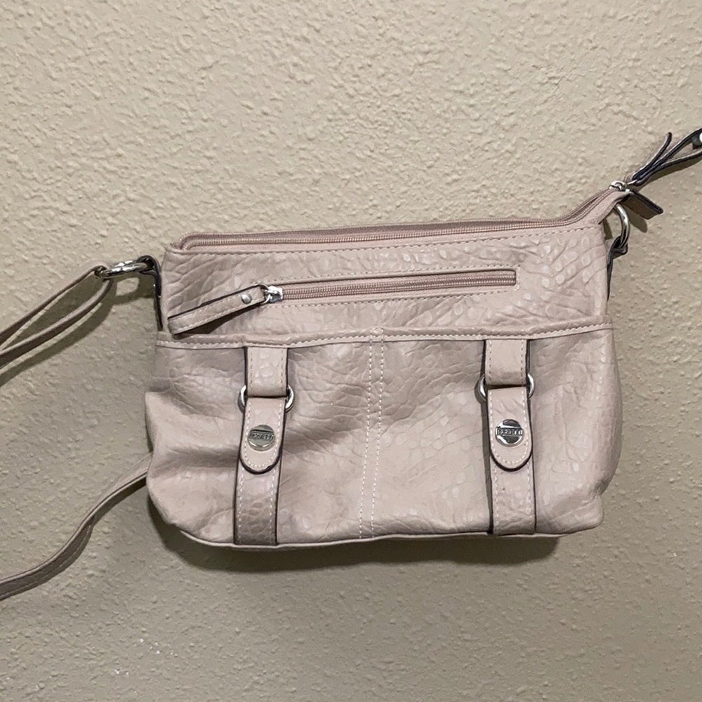 Medium purse